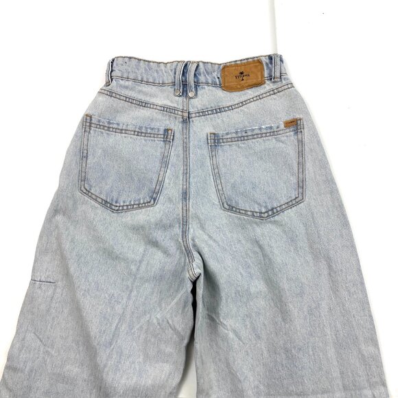 Thrills Billie Baggy Women's size 2 Light Wash Blue Denim jeans - Picture 4 of 4